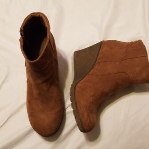 Suede wedge ankle boots
